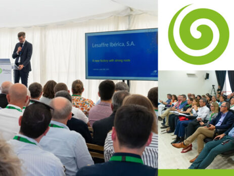 Asistentes a la inauguración nueva fábrica Phileo Lesaffre en Valladolid