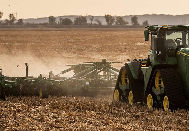 John Deere presenta su nueva maquinaria y tecnología autónoma en el CES 2025