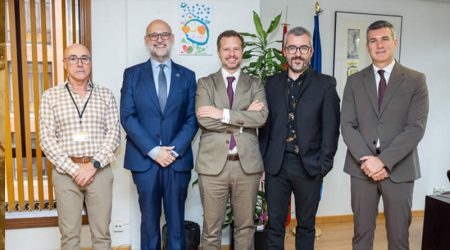 Veterindustria se reúne con el secretario de Estado de Sanidad para reforzar la colaboración en sanidad animal desde el enfoque Una Salud