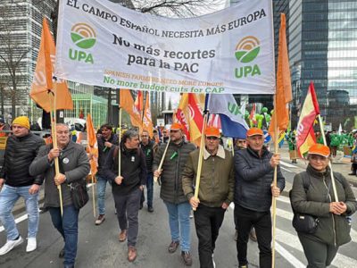 La movilización de Bruselas sigue dando frutos: la Comisión da pasos adelante pero “insuficientes” para UPA