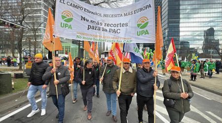 La movilización de Bruselas sigue dando frutos: la Comisión da pasos adelante pero “insuficientes” para UPA