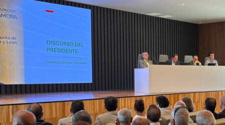 La Sociedad Cooperativa Bajo Duero celebra su primera Asamblea General en el nuevo Área Cobadu de Zamora y homenajea a sus 318 socios fundadores y a Rafael Sánchez Olea